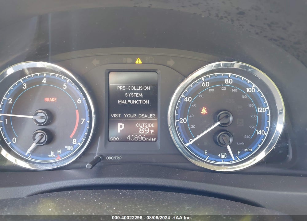2018 TOYOTA COROLLA LE VIN: 2T1BURHE9JC051151