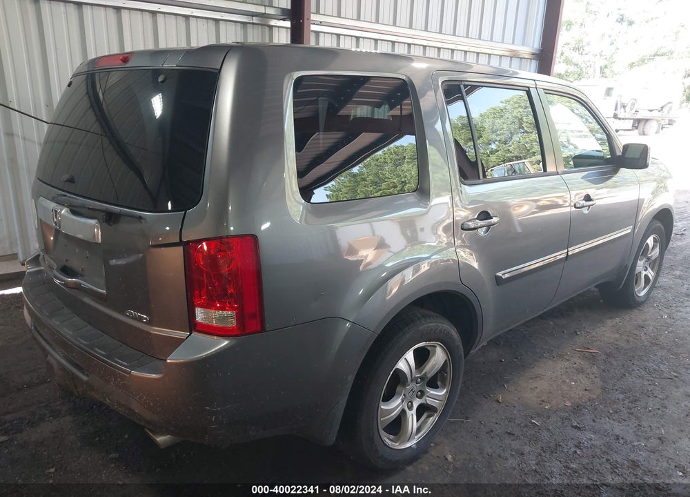 2013 HONDA PILOT EX-L VIN: 5FNYF4H62DB061357