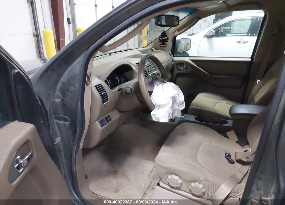 2007 NISSAN FRONTIER LE VIN: 1N6AD09W77C423776