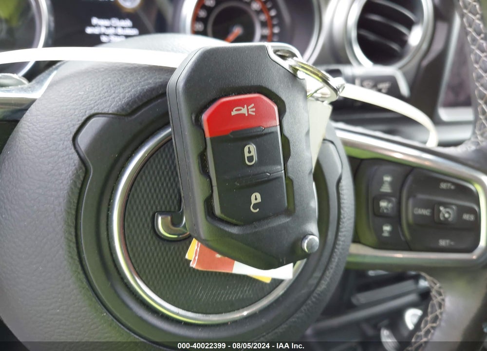 2021 JEEP WRANGLER UNLIMITED SAHARA 4X4 VIN: 1C4HJXEG0MW572977