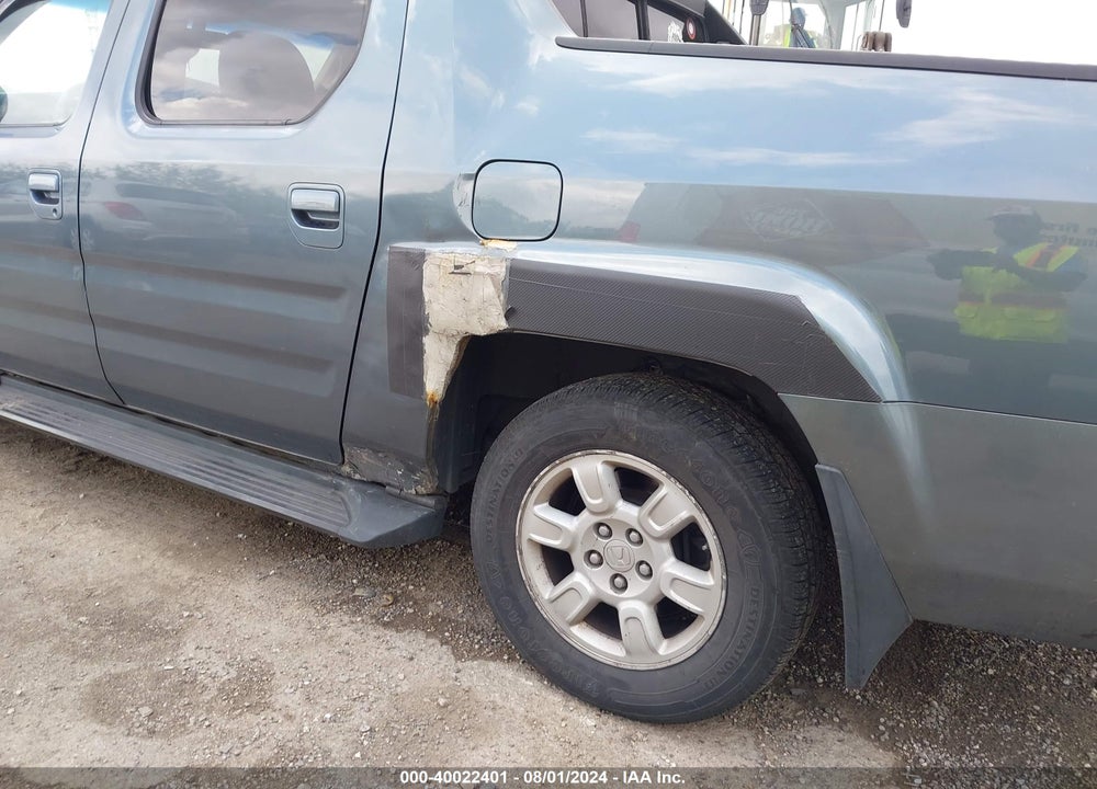 2006 HONDA RIDGELINE RTL VIN: 2HJYK16586H551895