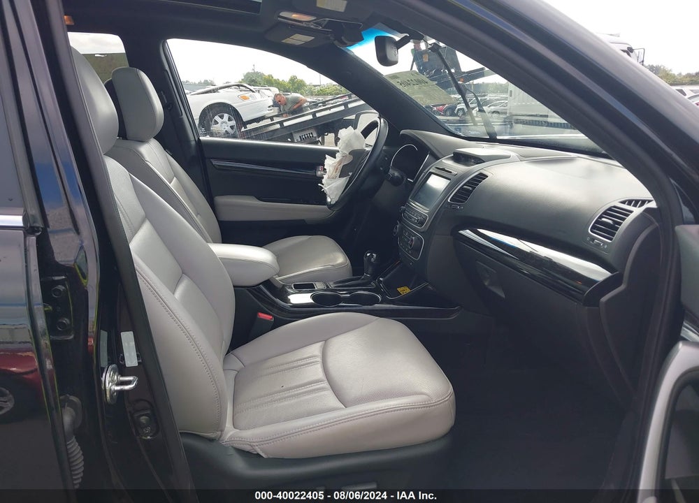 2014 KIA SORENTO VIN: 5XYKWDA73EG536775