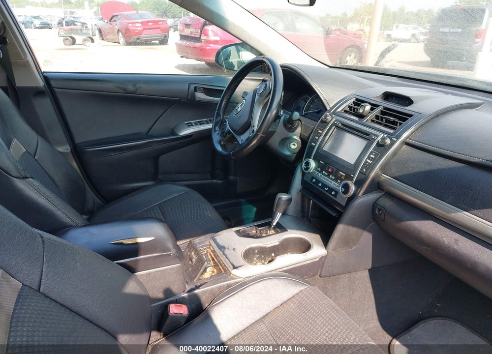 2014 TOYOTA CAMRY SE VIN: 4T1BF1FK3EU460366