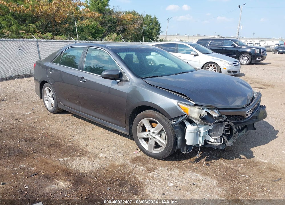 2014 TOYOTA CAMRY SE VIN: 4T1BF1FK3EU460366