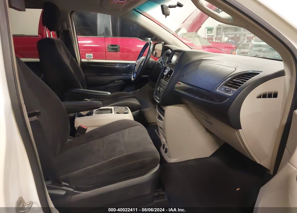 2011 CHRYSLER TOWN & COUNTRY TOURING VIN: 2A4RR5DG6BR687747