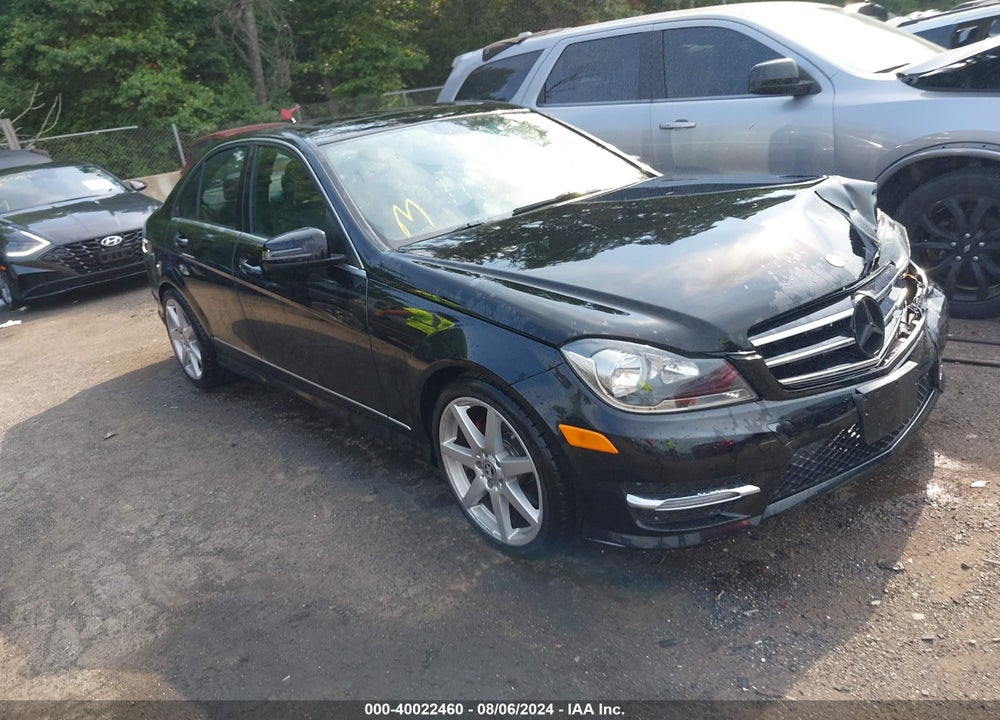 2014 MERCEDES-BENZ C 300 LUXURY 4MATIC/SPORT 4MATIC VIN: WDDGF8AB5EA923710