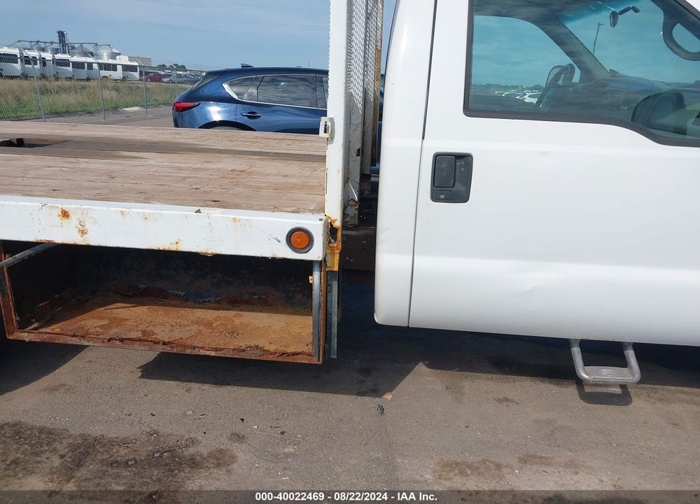 1999 FORD F-450 LARIAT/XL/XLT VIN: 1FDXF46F2XEA98702