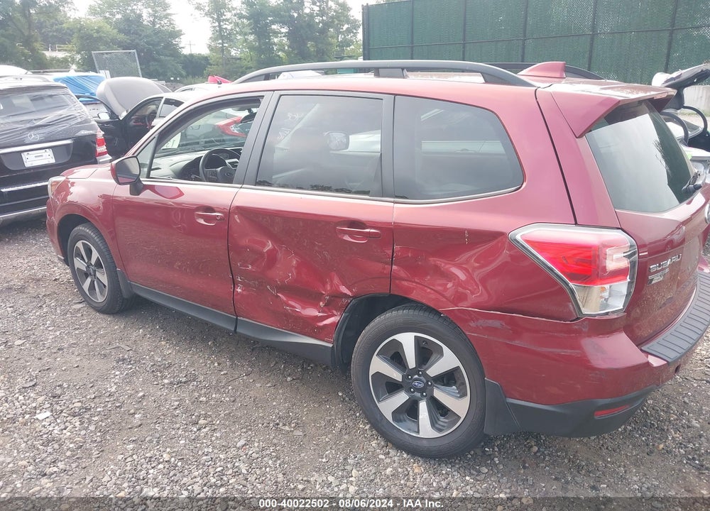 2017 SUBARU FORESTER 2.5I PREMIUM VIN: JF2SJAGC3HH581438