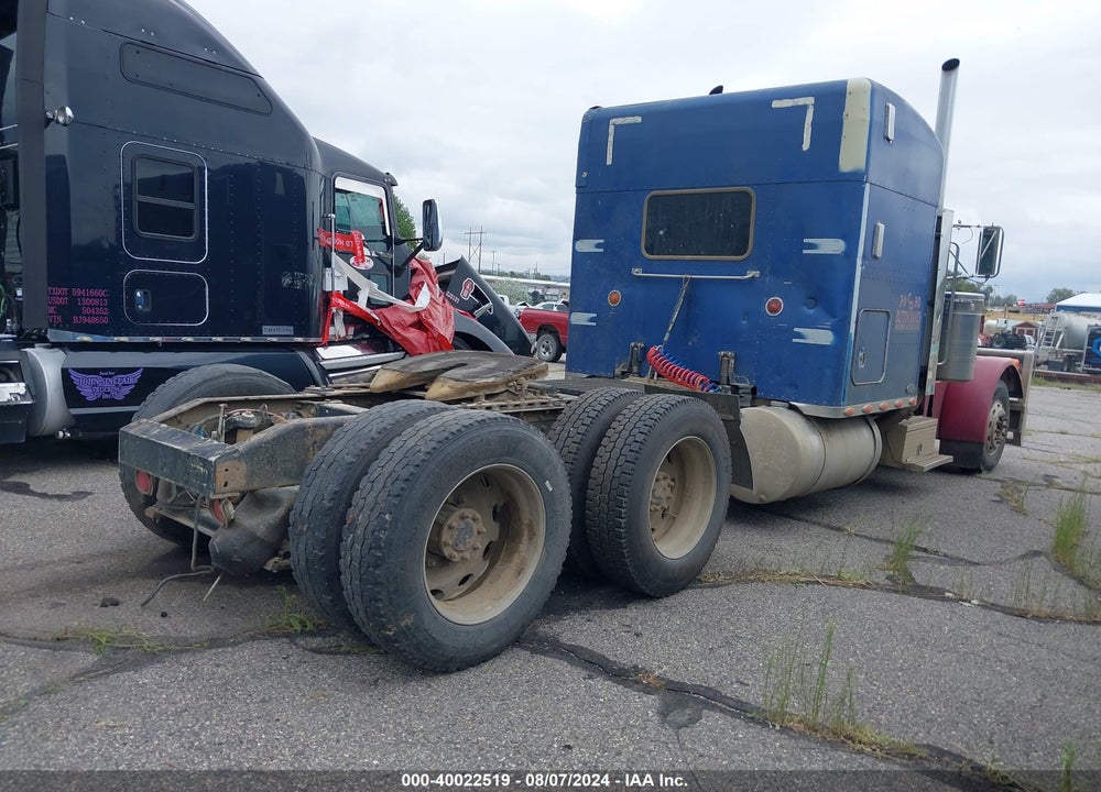 2000 PETERBILT 379 VIN: 1XP5DB9X7YN523146