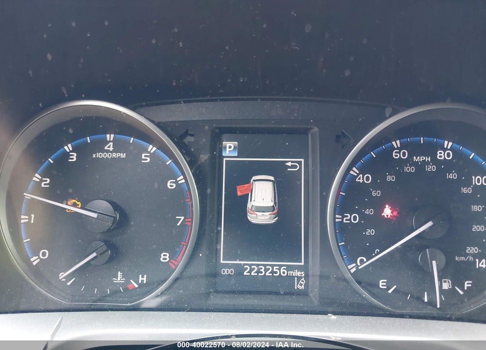 2018 TOYOTA RAV4 LE VIN: JTMZFREV2JJ156535