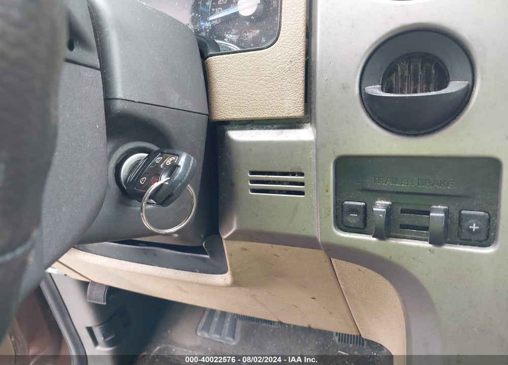 2011 FORD F-150 LARIAT VIN: 1FTFW1CT1BKE15517