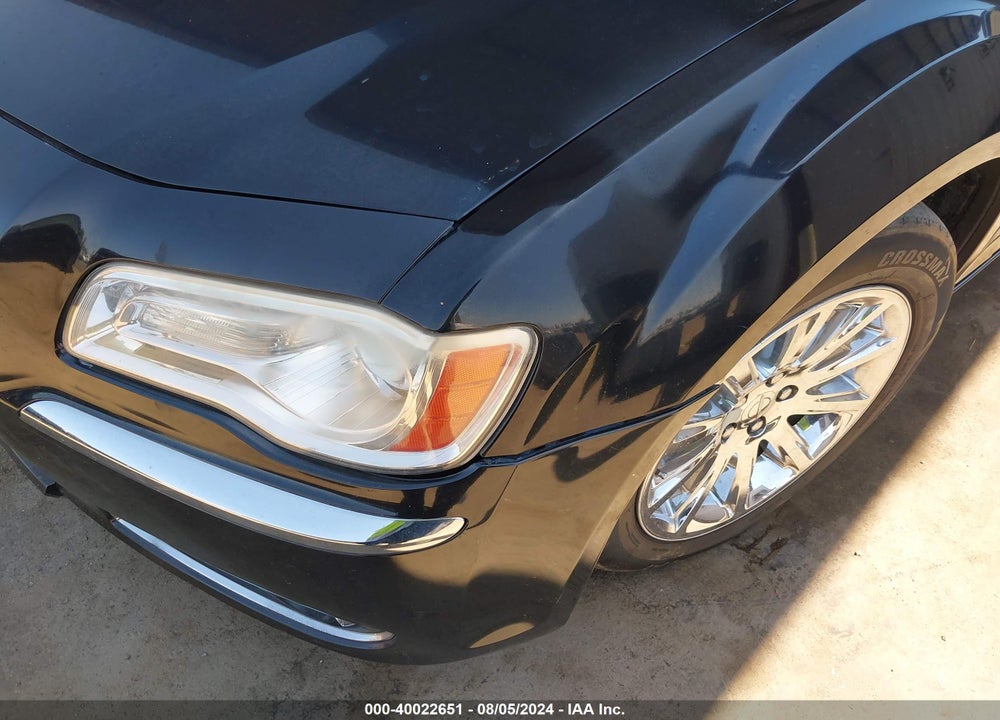 2014 CHRYSLER 300C VIN: 2C3CCAET2EH117678