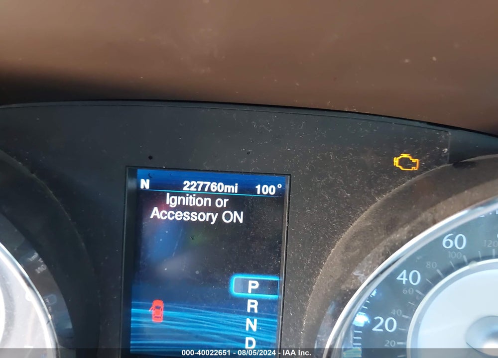 2014 CHRYSLER 300C VIN: 2C3CCAET2EH117678