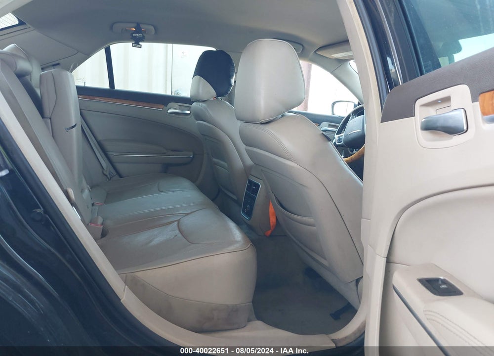 2014 CHRYSLER 300C VIN: 2C3CCAET2EH117678