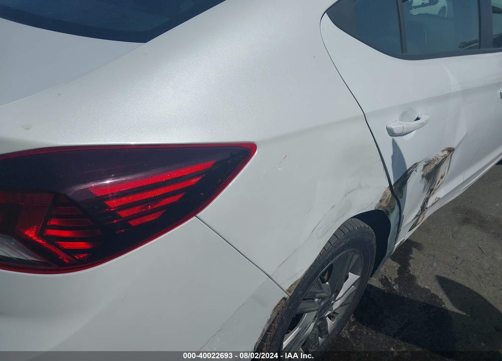 2019 HYUNDAI ELANTRA SEL VIN: 5NPD84LF2KH428143