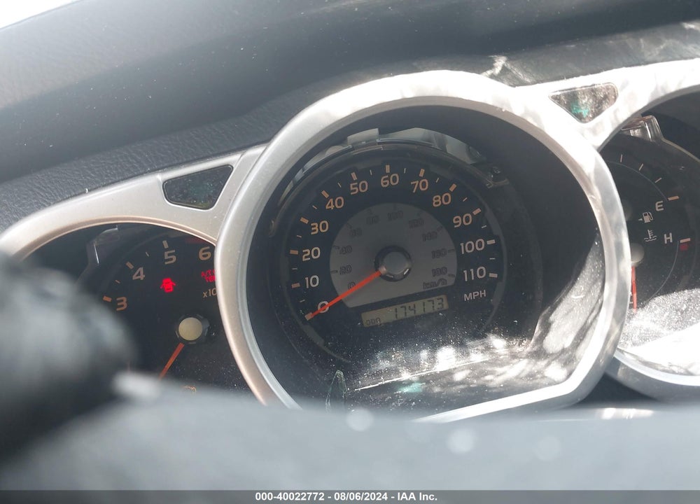 2005 TOYOTA 4RUNNER SR5 SPORT V6 VIN: JTEBU14R158047554