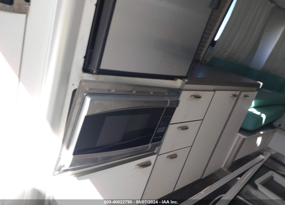 2019 AIRSTREAM OTHER VIN: 1STC66C18KJ720230