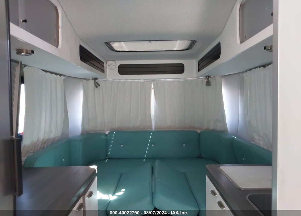 2019 AIRSTREAM OTHER VIN: 1STC66C18KJ720230