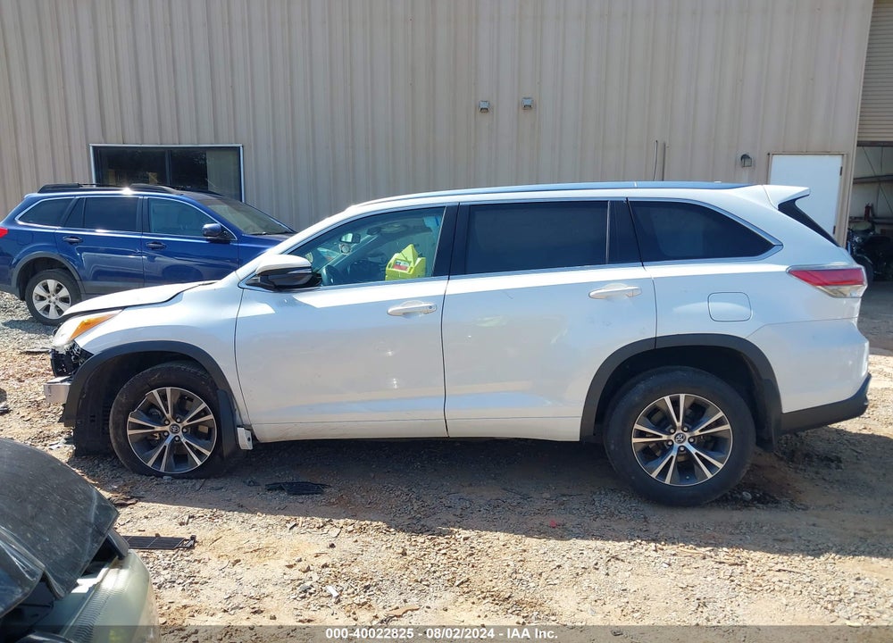2016 TOYOTA HIGHLANDER XLE V6 VIN: 5TDJKRFH7GS350054