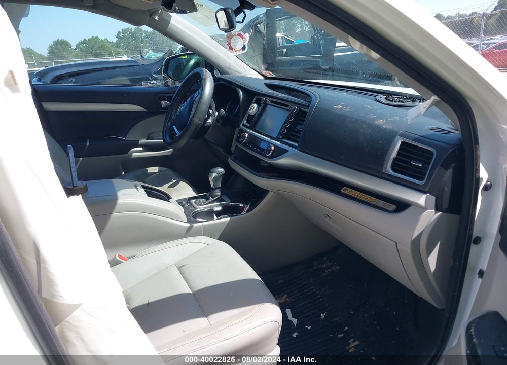 2016 TOYOTA HIGHLANDER XLE V6 VIN: 5TDJKRFH7GS350054