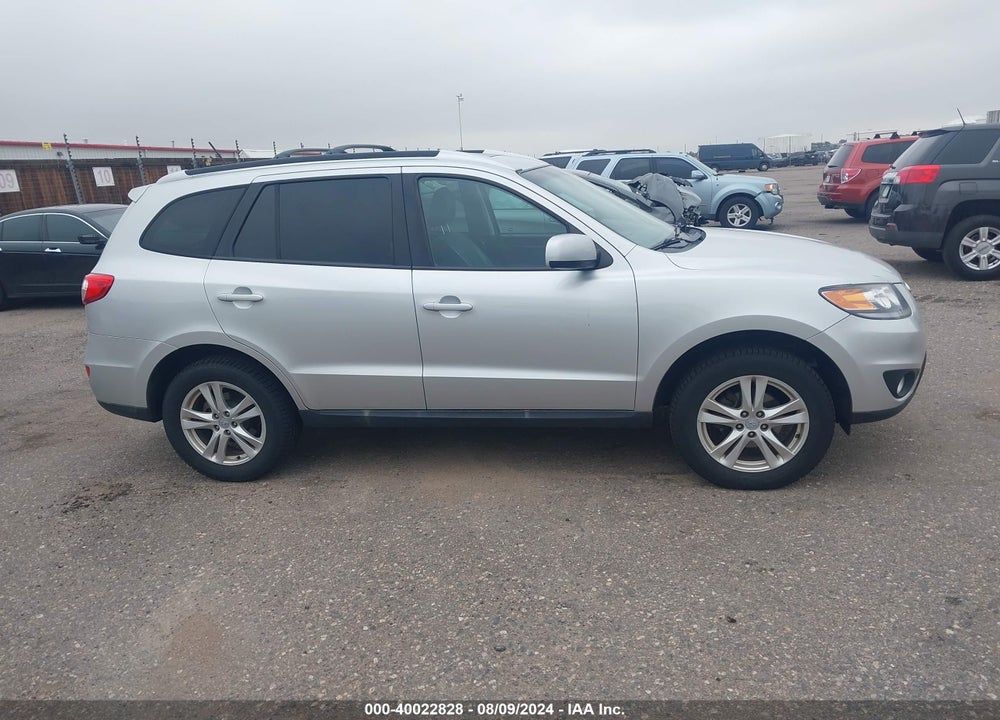 2012 HYUNDAI SANTA FE SE VIN: 5XYZHDAG5CG168119