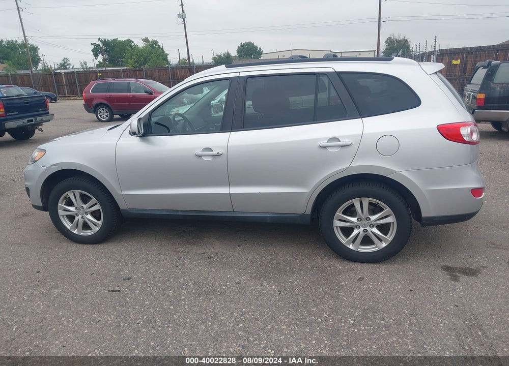 2012 HYUNDAI SANTA FE SE VIN: 5XYZHDAG5CG168119