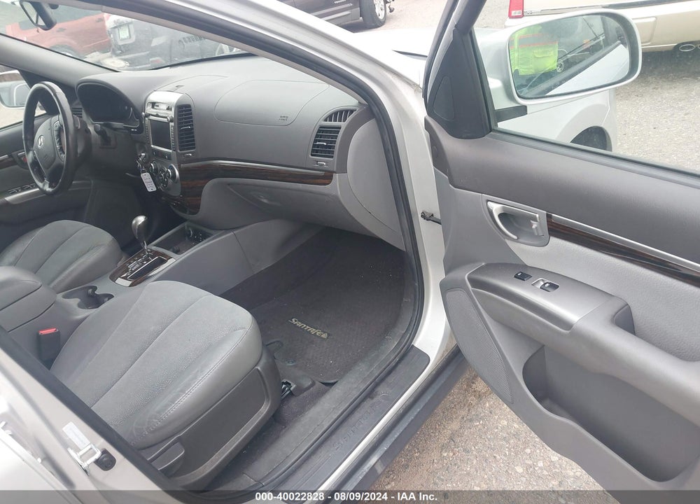 2012 HYUNDAI SANTA FE SE VIN: 5XYZHDAG5CG168119