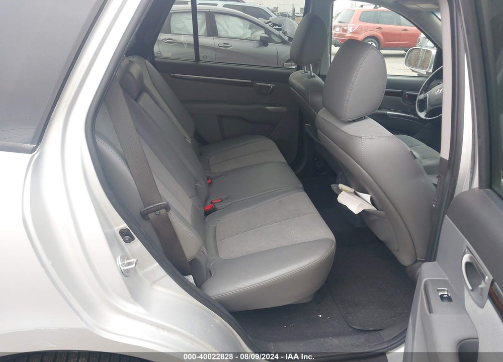 2012 HYUNDAI SANTA FE SE VIN: 5XYZHDAG5CG168119