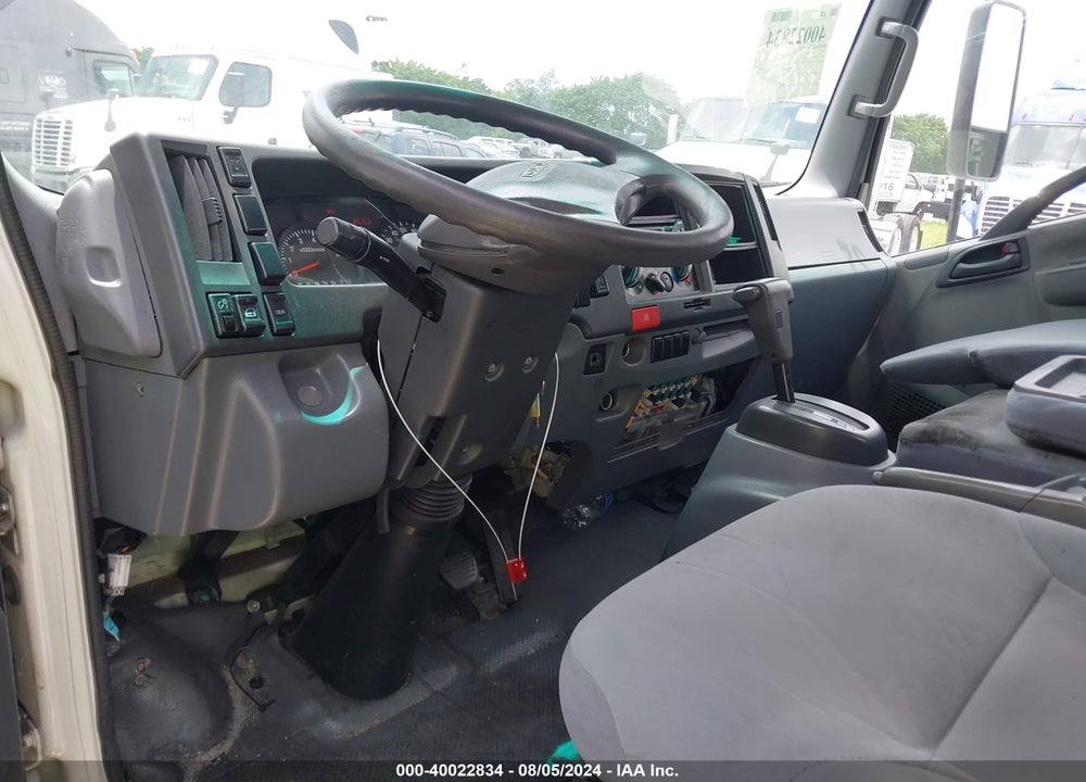 2018 ISUZU NPR HD VIN: 54DC4W1B5JS802842