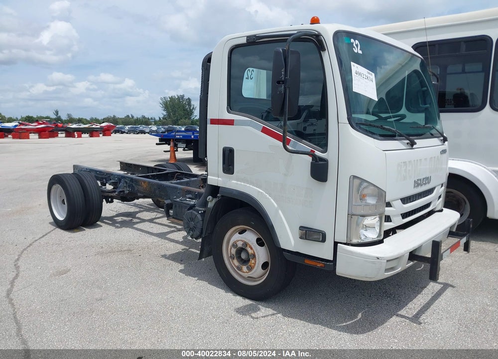 2018 ISUZU NPR HD VIN: 54DC4W1B5JS802842