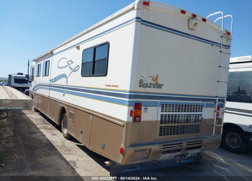 1999 BOUNDER CHASSIS VIN: 4UZ6XFBC2XCB62543