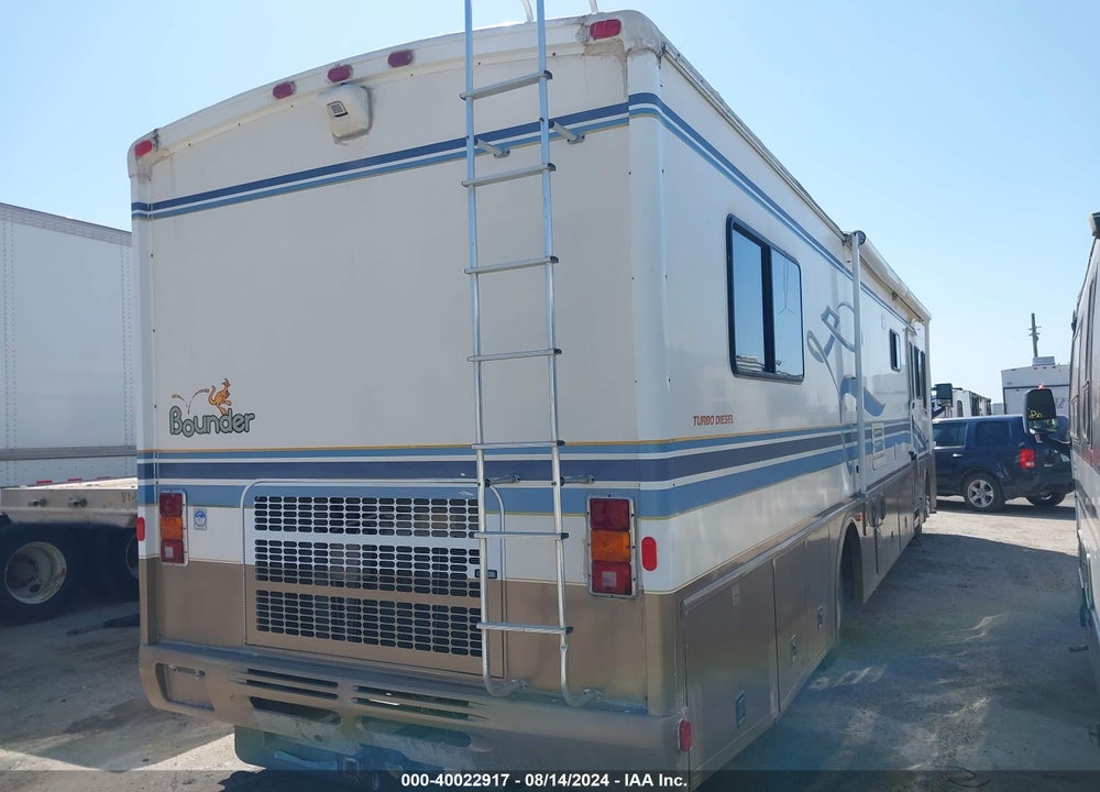 1999 BOUNDER CHASSIS VIN: 4UZ6XFBC2XCB62543