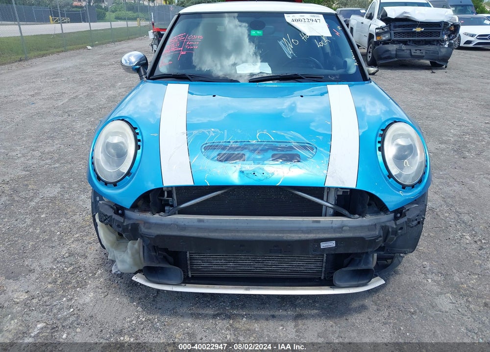 2015 MINI HARDTOP COOPER S VIN: WMWXP7C56F2A37349