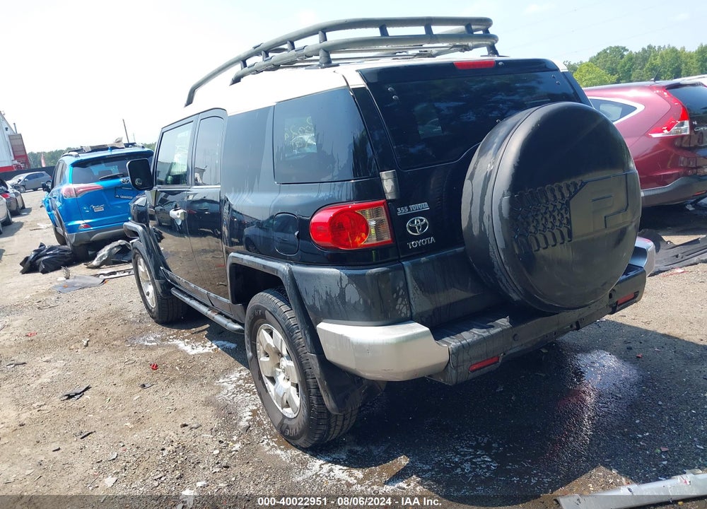 2007 TOYOTA FJ CRUISER VIN: JTEBU11FX70003094
