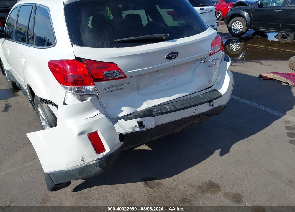 2011 SUBARU OUTBACK 3.6R LIMITED VIN: 4S4BRDKC8B2404485