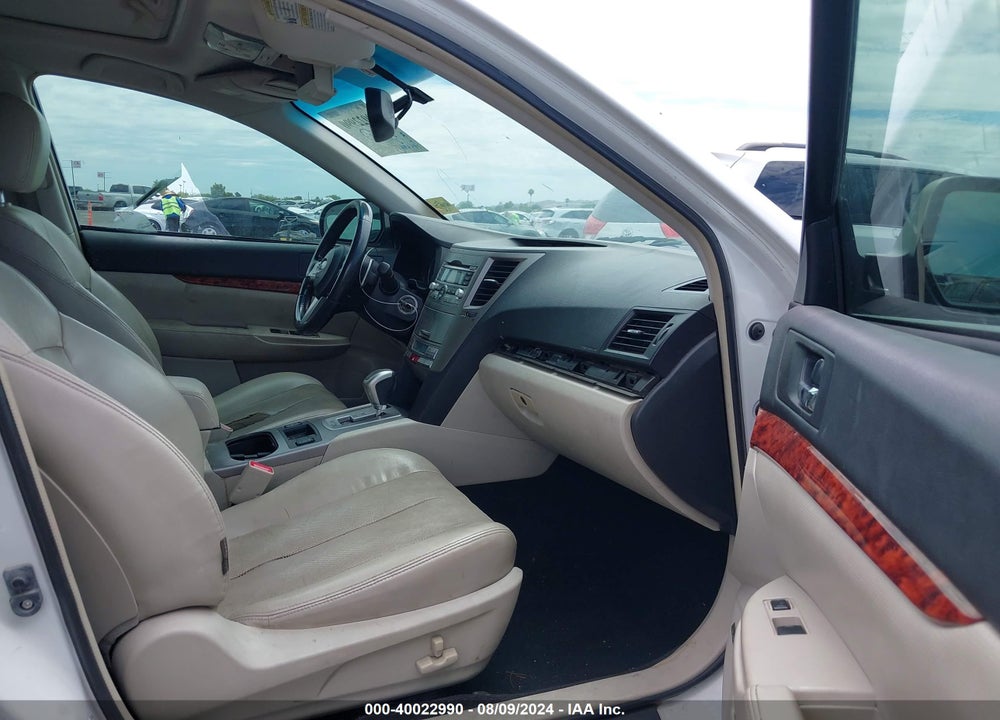 2011 SUBARU OUTBACK 3.6R LIMITED VIN: 4S4BRDKC8B2404485