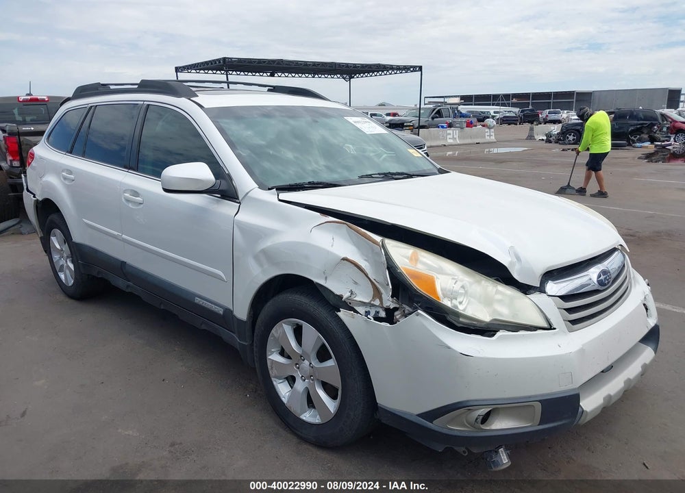 2011 SUBARU OUTBACK 3.6R LIMITED VIN: 4S4BRDKC8B2404485