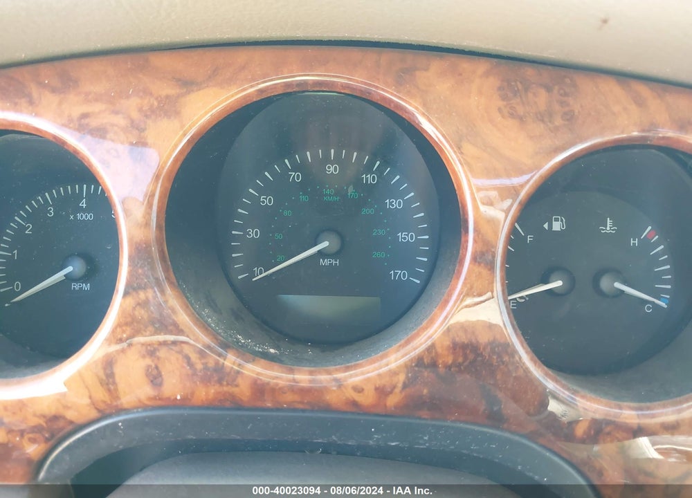 1998 JAGUAR XJ8 VIN: SAJHX1244WC812768