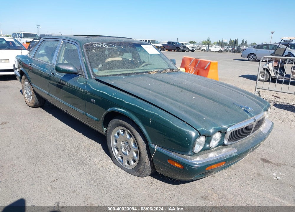 1998 JAGUAR XJ8 VIN: SAJHX1244WC812768