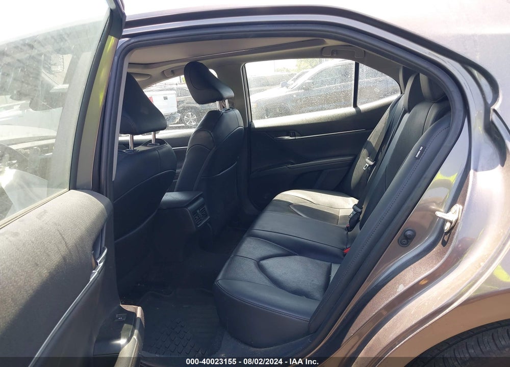 2020 TOYOTA CAMRY XLE VIN: 4T1F11AK5LU888847