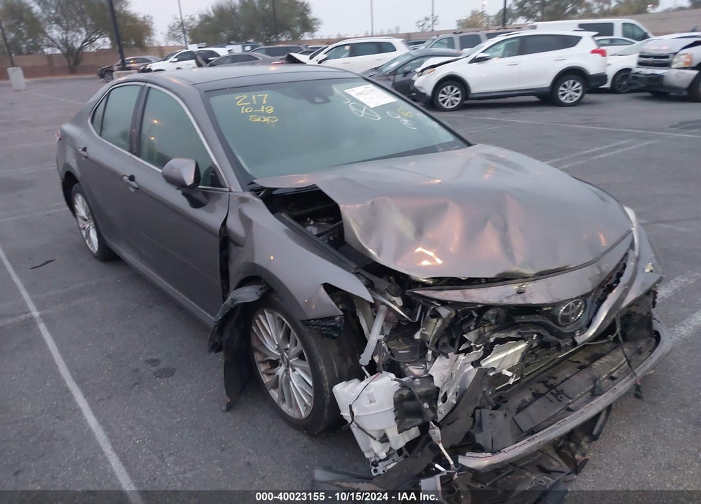 2020 TOYOTA CAMRY XLE VIN: 4T1F11AK5LU888847