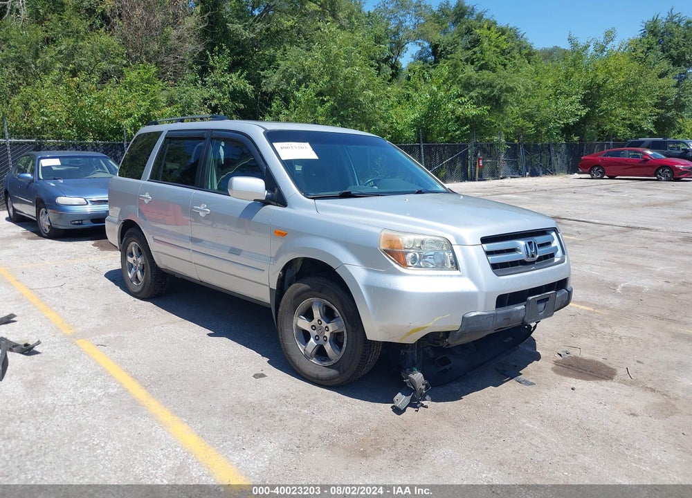 2007 HONDA PILOT EX VIN: 2HKYF18427H538615