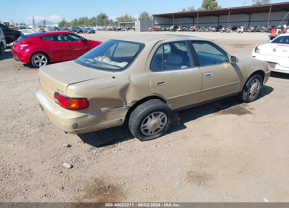 1996 TOYOTA CAMRY VIN: JT2BF12K3T0151049