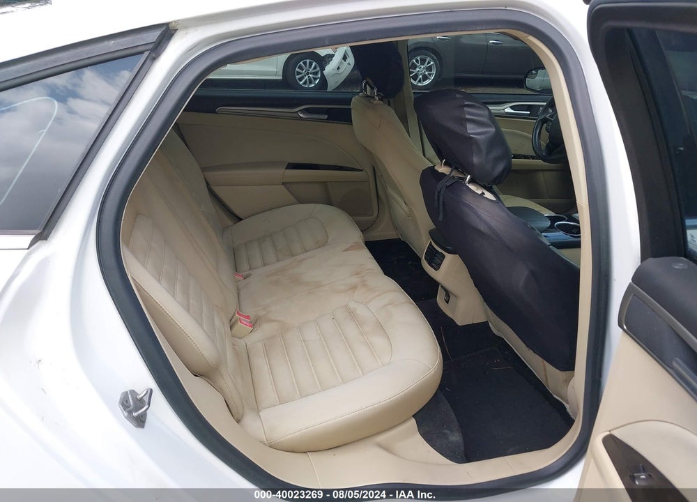 2014 FORD FUSION SE VIN: 1FA6P0H75E5355589