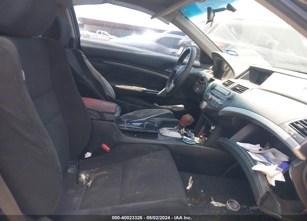 2010 HONDA ACCORD 2.4 EX VIN: 1HGCS1B72AA001090
