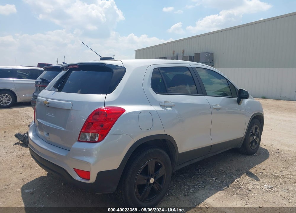 2022 CHEVROLET TRAX FWD LS VIN: KL7CJKSM3NB523169