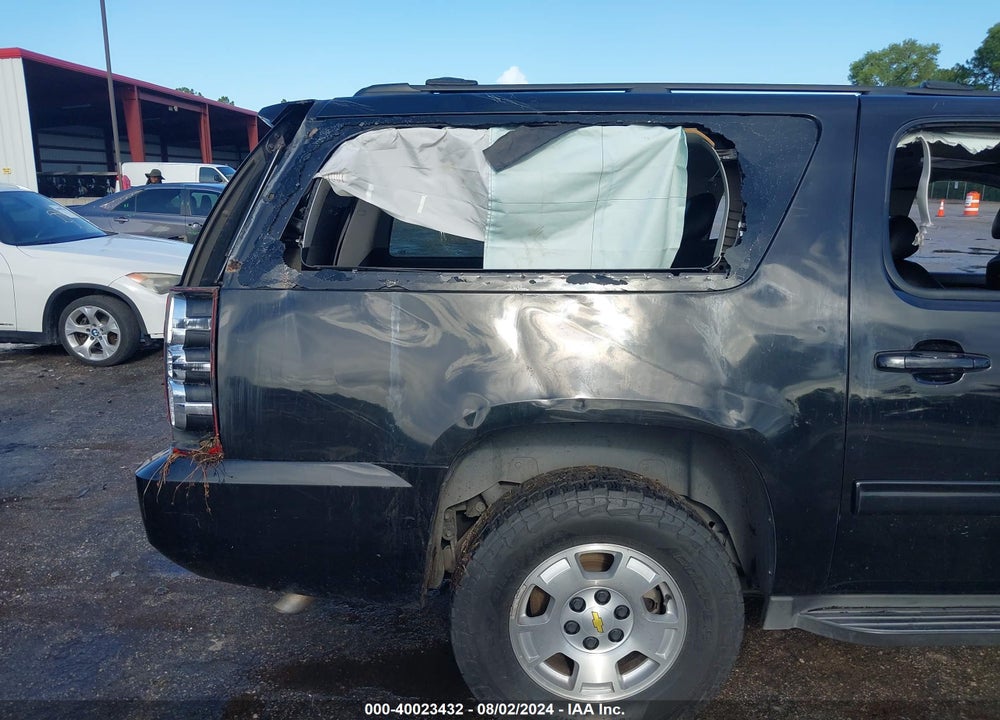 2012 CHEVROLET SUBURBAN 1500 LT VIN: 1GNSCJE04CR196613