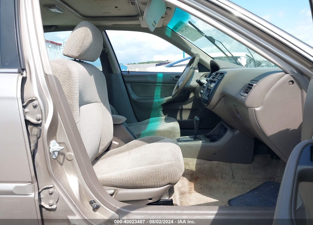 2000 HONDA CIVIC EX VIN: 1HGEJ8649YL067977