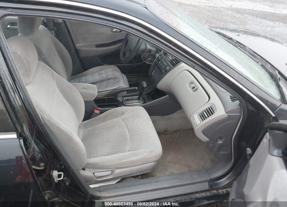 2002 HONDA ACCORD VIN: 1HGCG66842A129348