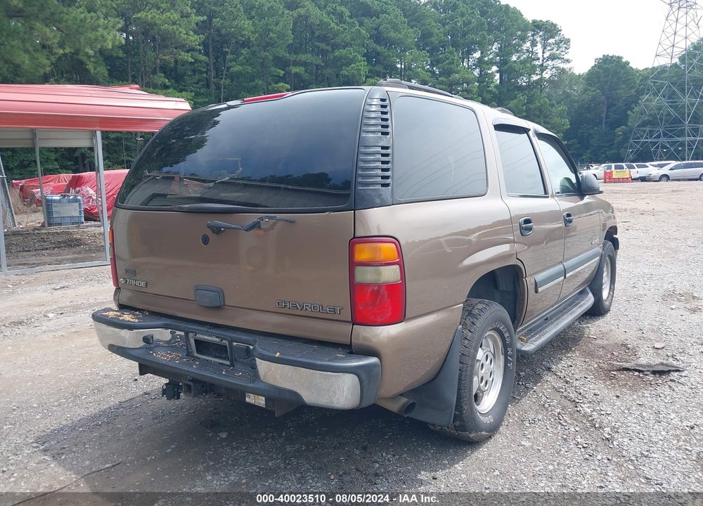 2003 CHEVROLET TAHOE LS VIN: 1GNEC13V33R209184